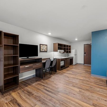 Woodspring Suites Kansas City Airport Exterior foto