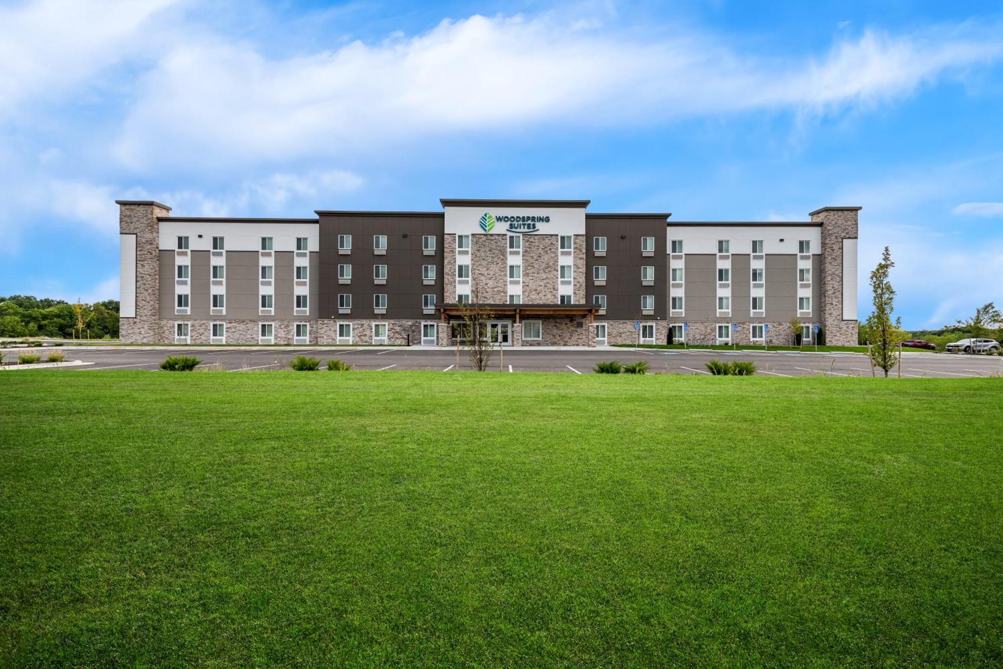 Woodspring Suites Kansas City Airport Exterior foto